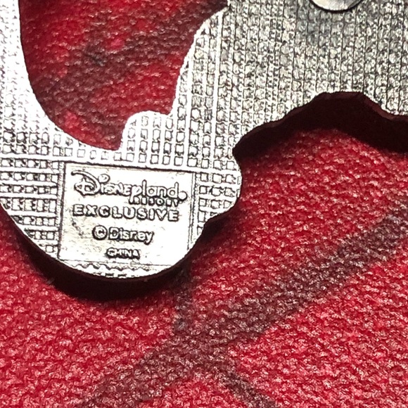 Disneyland Resort Little Mermaid Ariel Pin - Picture 3 of 6